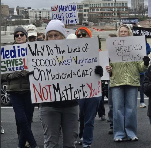 AriasSulma's tweet photo. 🔥 THANK YOU @WVCAG  for telling @SenCapito and @RepRileyMoore that West Virginians' lives matter more than tax breaks for billionaires! NO CUTS to #Medicaid and essential care. 👉 https://t.co/ANt8x9RZAR https://t.co/7nxcY7hgS9