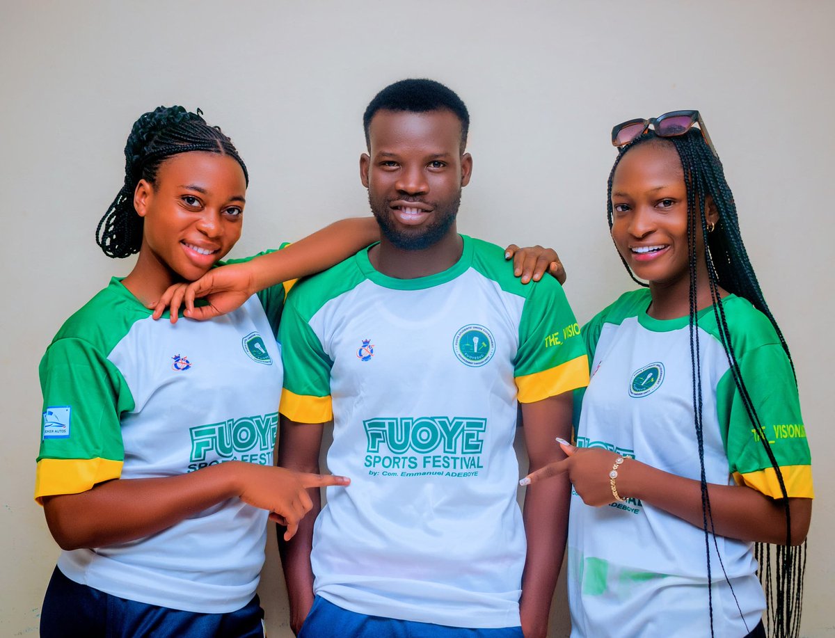 EMIXwrites's tweet photo. Dear @Matosnitram , yeah. I saw your feedback on the unveiling of our FUOYE SPORTS FESTIVAL vest which I really appreciate,
I want to thank you for your response and feedback for models taking the pictures.
However, I need to explain something or clarify a bit. https://t.co/2al1yEtS9e