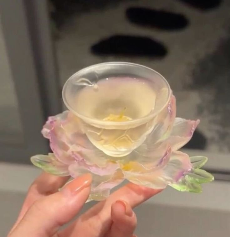 fairyprxncess's tweet image. Lotus teacups