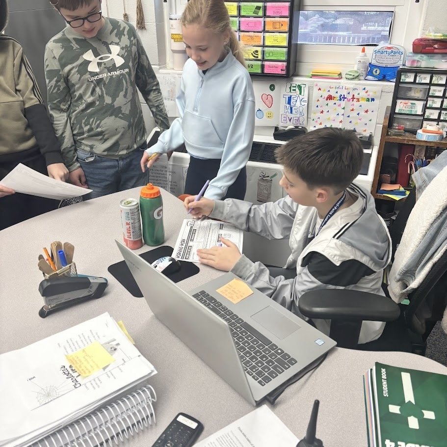EFYork's tweet photo. 🍎📚 Mr. Kale took charge as 4th Grade Teacher of the Day last week👨‍🏫 🙌❤️ What a great day of learning and faith! Thanks Peters family for supporting our school at the Believe Fundraiser this year! #BelieveInOurFuture https://t.co/iCcjdM5e5W
