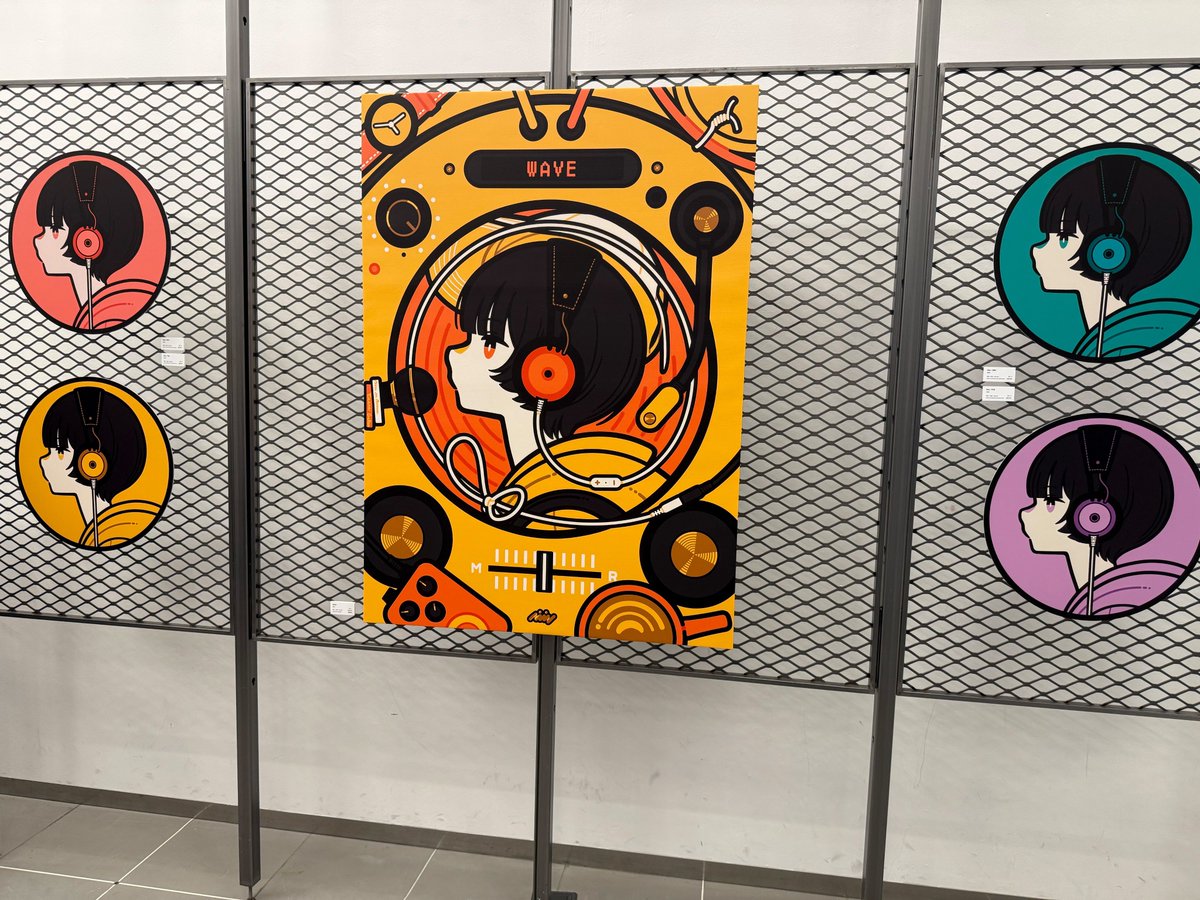 美好よしみさんの原画展『WAVE』が、昨日からSHIBUYA SACSで開催中。昨冬の #C105 のカタログ表紙は、いつものコミケカタログとは少し違う方向性が話題になりました。ご興味のある方は是非足をお運び下さい(3/23迄の開催。撮影はご了承済)
https://t.co/M5D2bYdA11 