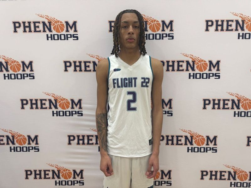 Flight 22 continuing to bring next-level talent to the court #PhenomPGNationals #PhenomHoops 

Read: phenomhoopreport.com/flight-22-cont…