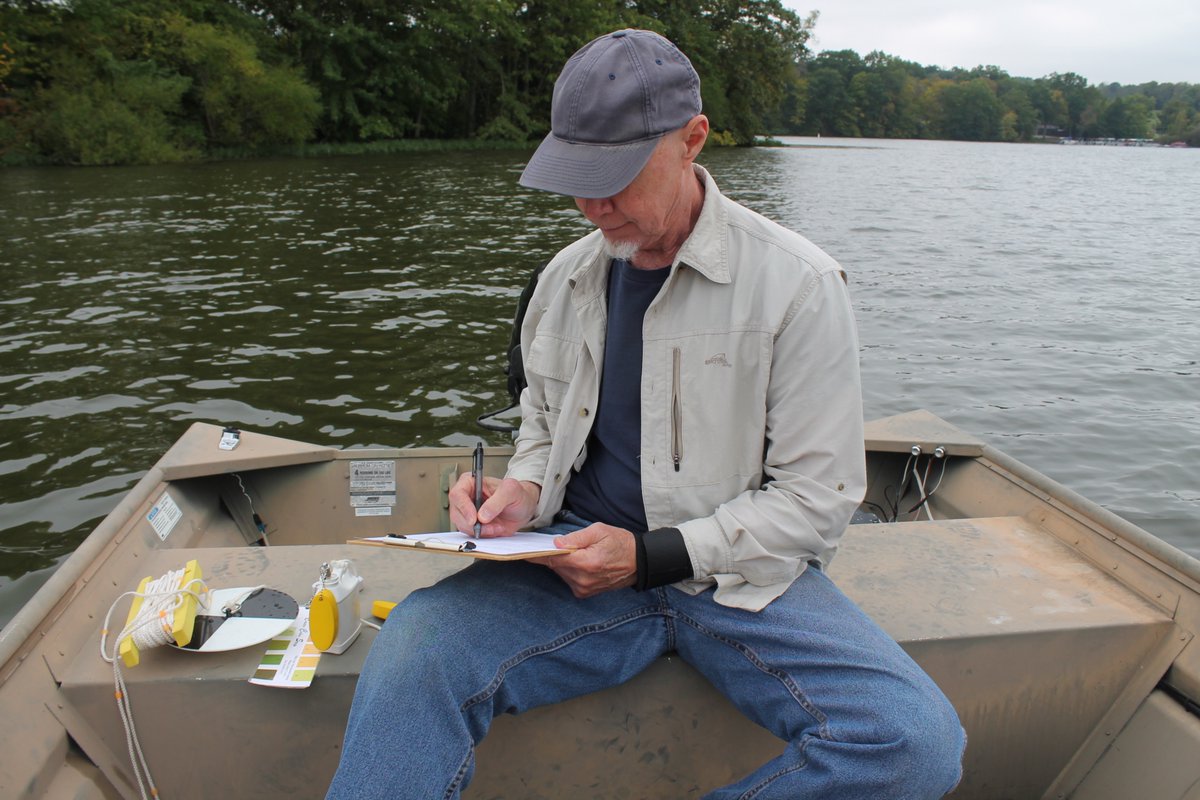 Love being by the water? Become a Lake Monitor! 🐟🌿 Help protect our lakes by volunteering to monitor water quality. Volunteers must register for training by April 23. For more information, visit our website. richlandswcd.net/get-involved/v…