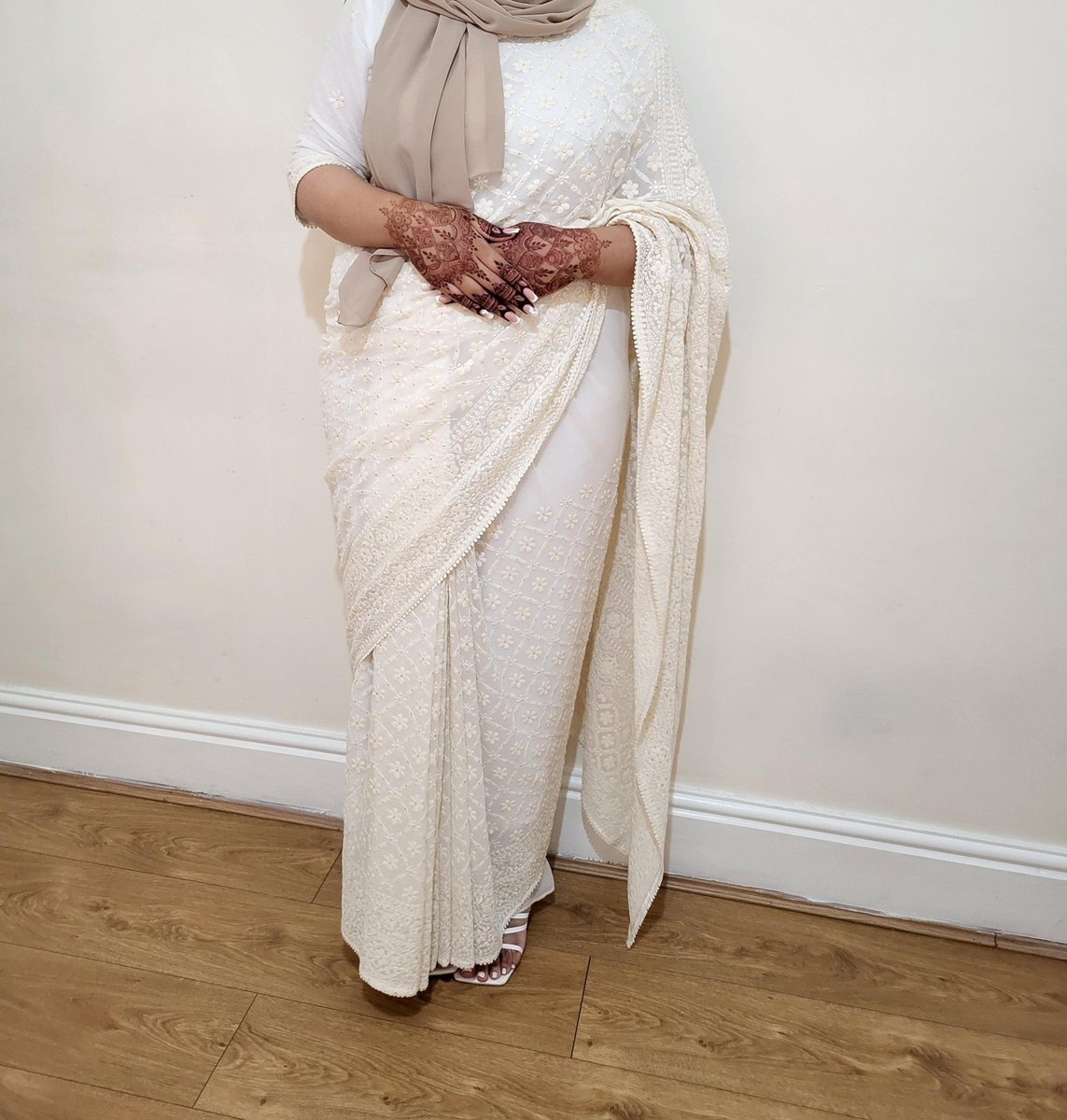 Saree_Settist's tweet photo. Our lovely group clients ready for their brother's wedding! 🥻
Saree Set by us: @Saree_Settist 
Saree From: @.traditionalboutiques
#service #sareesetting #southasian #groupbooking #culture #weddingseason #weddingwear #SareeSettist https://t.co/Yoemt8OHQN