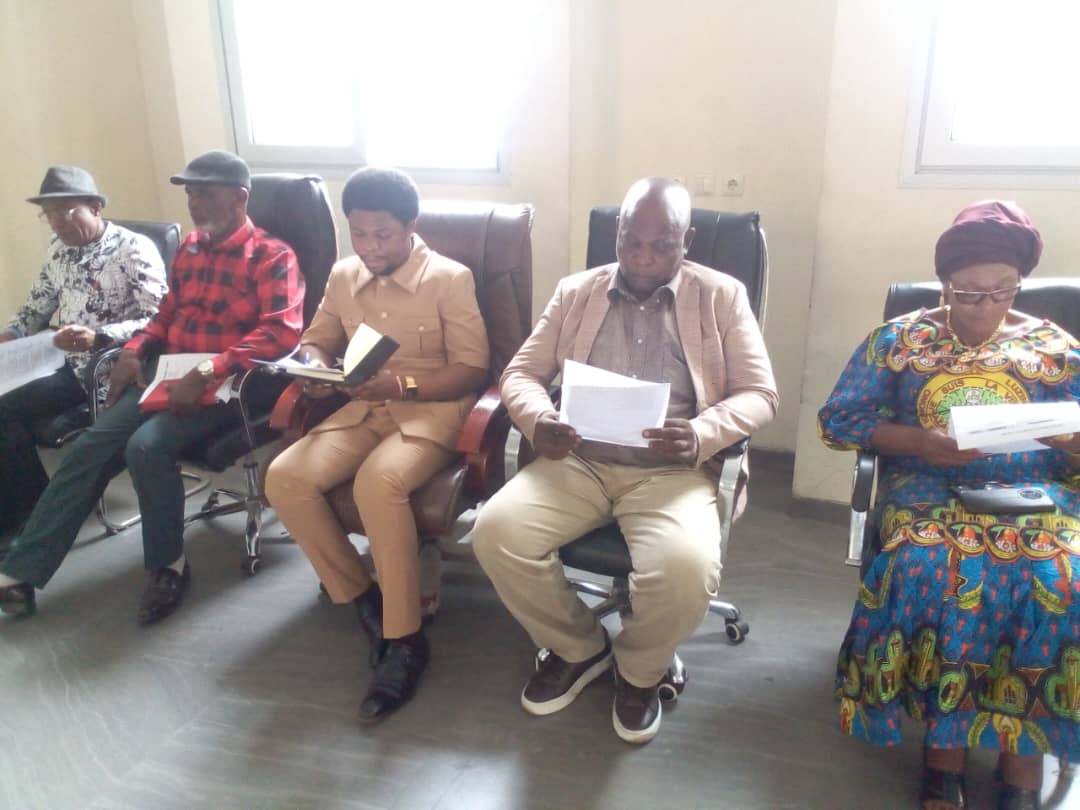 acprdcongo's tweet photo. #RDC : "L'Institut national du bâtiment et travaux publics (#INBTP) se positionne comme un acteur clé pour accompagner le gouvernement congolais dans les différents projets de développement durable, notamment des travaux publics, de génie civil, de développement rural, le programme des 145 territoires initié par le Président de la République. Le secteur demande plus de professionnels, c'est pourquoi en dehors du 3ème cycle, nous orientons l'enseignement vers l'entrepreneuriat, la profession avec nos laboratoires efficaces pour répondre à cette vision", a déclaré jeudi le professeur Cedrick Tshibangu, lors d'une matinée d'informations et d'échanges au sein de cet établissement public à #Kinshasa, capitale de la République démocratique du Congo, sur "la restitution des recommandations de l'atelier sur la certification NCD dans le secteur de construction et travaux publics".

Découvrez d'autres informations sur notre site web : https://t.co/tGEWJ2Bgzn