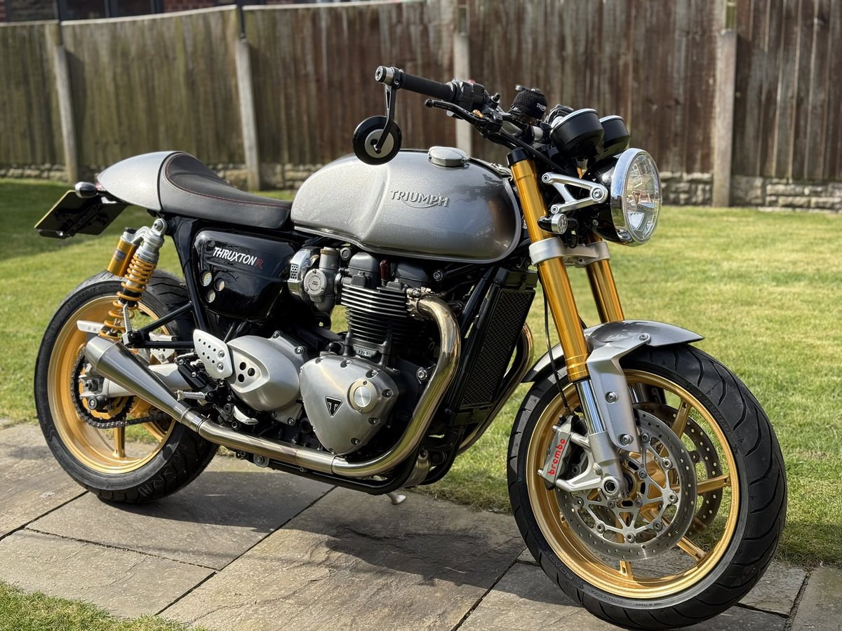 Wheels changed on my Tiumph Thruxton no more spokes👍 #Triumph # ...