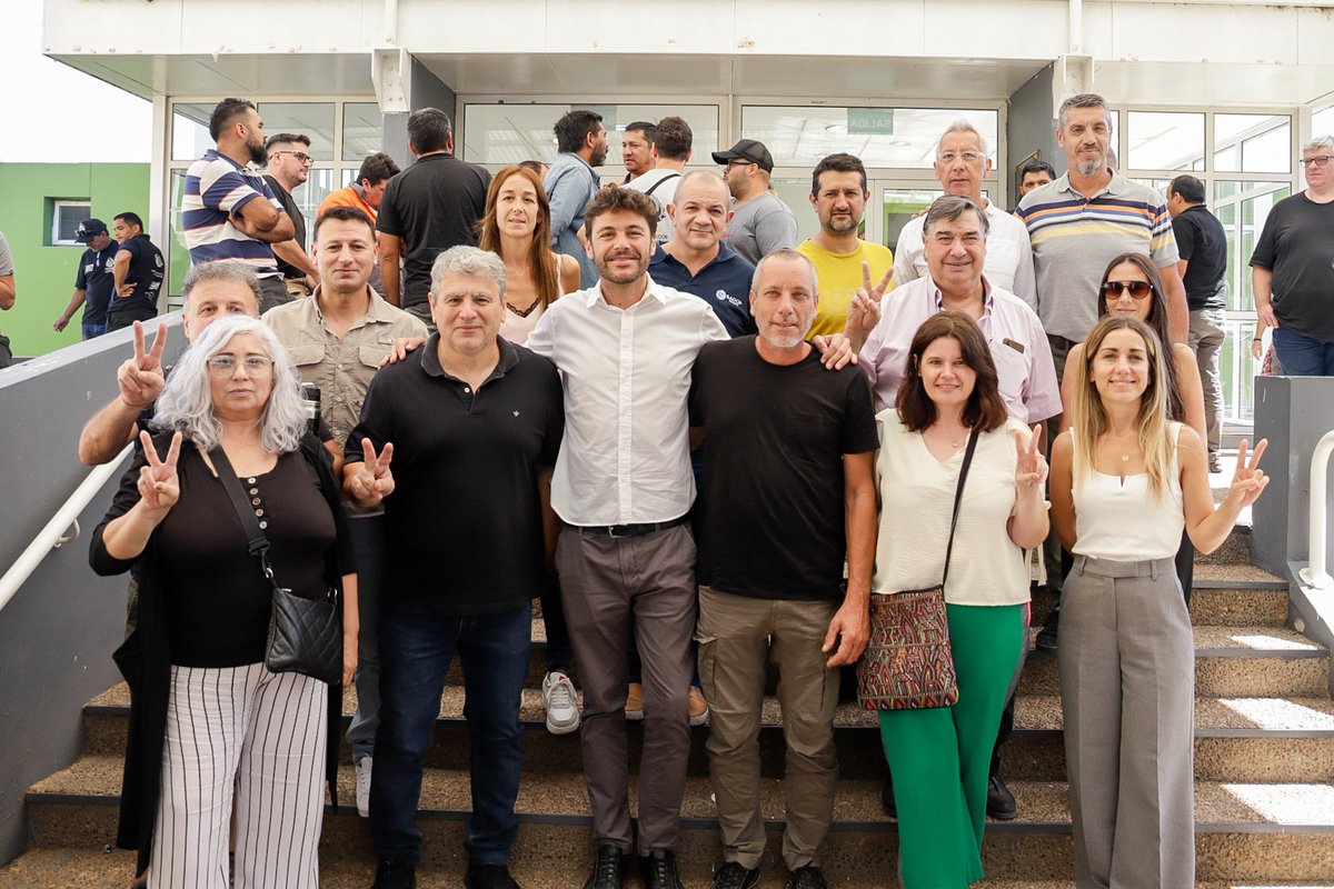 Estamos en Villa Constitución, construyendo memoria a 50 años del operativo Serpierte Roja. Redoblamos nuestro compromiso para seguir luchando por los sueños de toda una generación que quería construir un mundo más justo y solidario. En unidad frente al autoritarismo, seguimos!