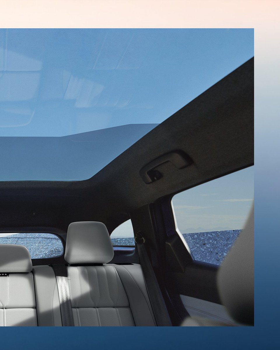 RenaultSI's tweet image. Potuj v svetli prostornosti.

Panoramska streha solarbay® s prilagodljivo prosojnostjo ti omogoča, da enostavno prilagodiš količino svetlobe v potniškem prostoru.

Odkrij #Renault #Espace #fullhybrid #ETech brez polnjenja: renault.si/vozila/novi-es….