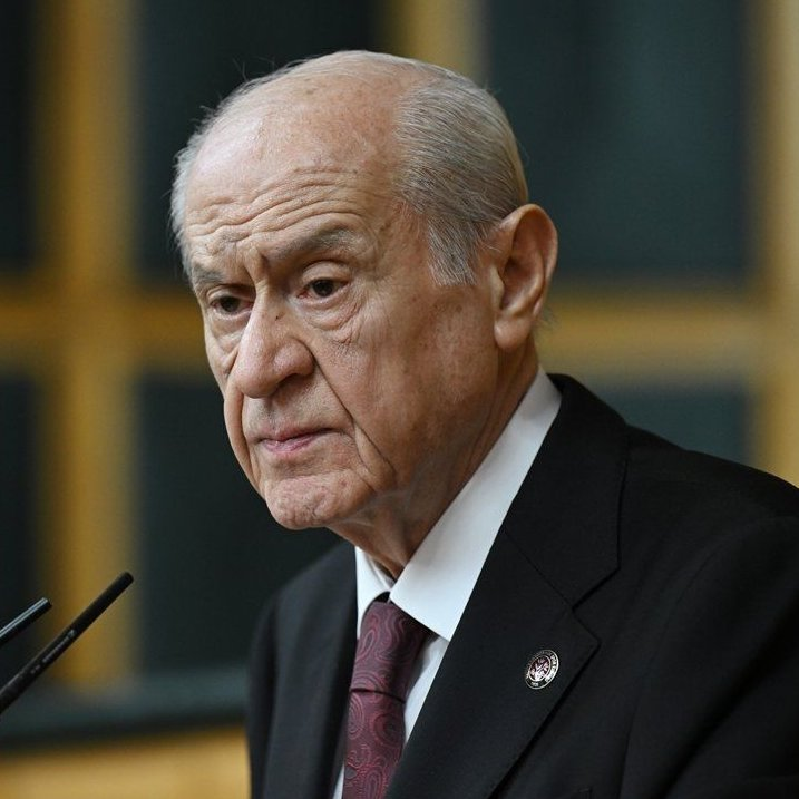 bpthaber's tweet photo. Devlet Bahçeli: "Saraçhane'de vatandaşları toplayarak halkı kin ve düşmanlığa tahrik etmek, anayasamıza aykırıdır." https://t.co/Qbs4w7lvb5