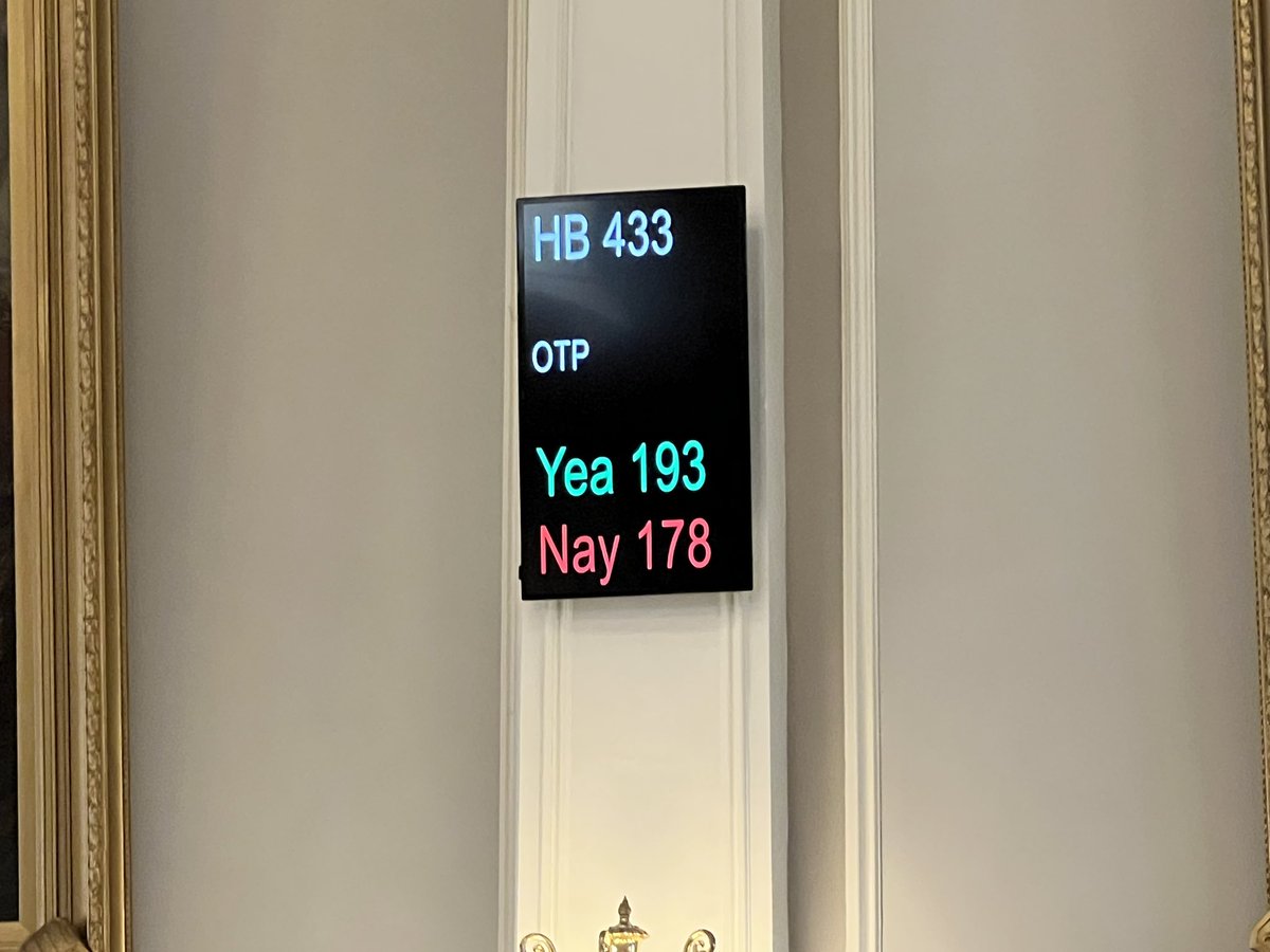 JdmMeuse's tweet image. The Republican majority in the NH House just voted to bring back child marriage.  #NHPolitics