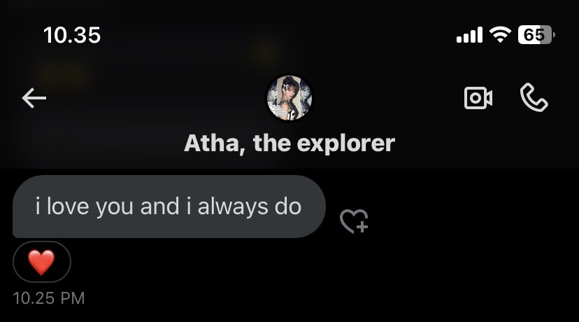 articlevs's tweet image. Sudah malam, atau sudah di i love you in? HAHAHAHAH GWAH SIH OPSI DUA COYY 😵🌹🌹🔥🔥🔥