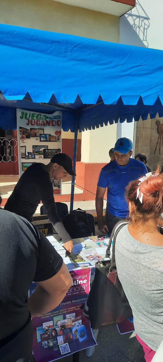 CITMATELOficial's tweet photo. 📚📱🎮Disfruta de libros de diversas temáticas: ciencia, historia, arte, literatura y más...
✔️Contenidos digitales innovadores para estudiantes y profesionales. 
¡Visítanos! 
#Citmatel #FILCuba2025
#LeerEsCrecer
Hilo (2/2) https://t.co/KtfCFZvBDT