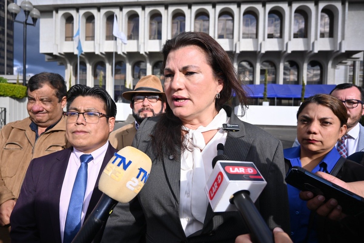 ¿Qué tienen que ver el MP, los magistrados del TSE, Eduardo Masaya y <a href="/AbogadaPGamez/">Patricia Gámez</a> y por qué debería importarnos? 

Hoy está sucediendo algo gravísimo. Les cuento acá 👇🏼