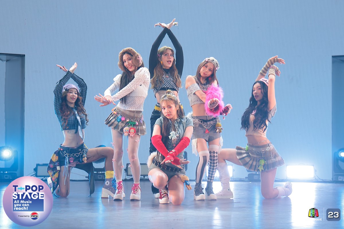 StageTpop's tweet image. T-POP Stage presented by PEPSI 🤟

🎤 น้อยน้อยหน่อย (Say less)
✅ EMPRESS
#empress #colorcodedlyrics #Sayless

All Music you can reach!
#TpopStagepresentedbyPEPSIweek11 / 2025 #TpopStagepresentedbyPEPSI
ทุกวันพฤหัสบดี เวลา 21.45 น.
#Workpoint23 #Workpoint
#TPOP