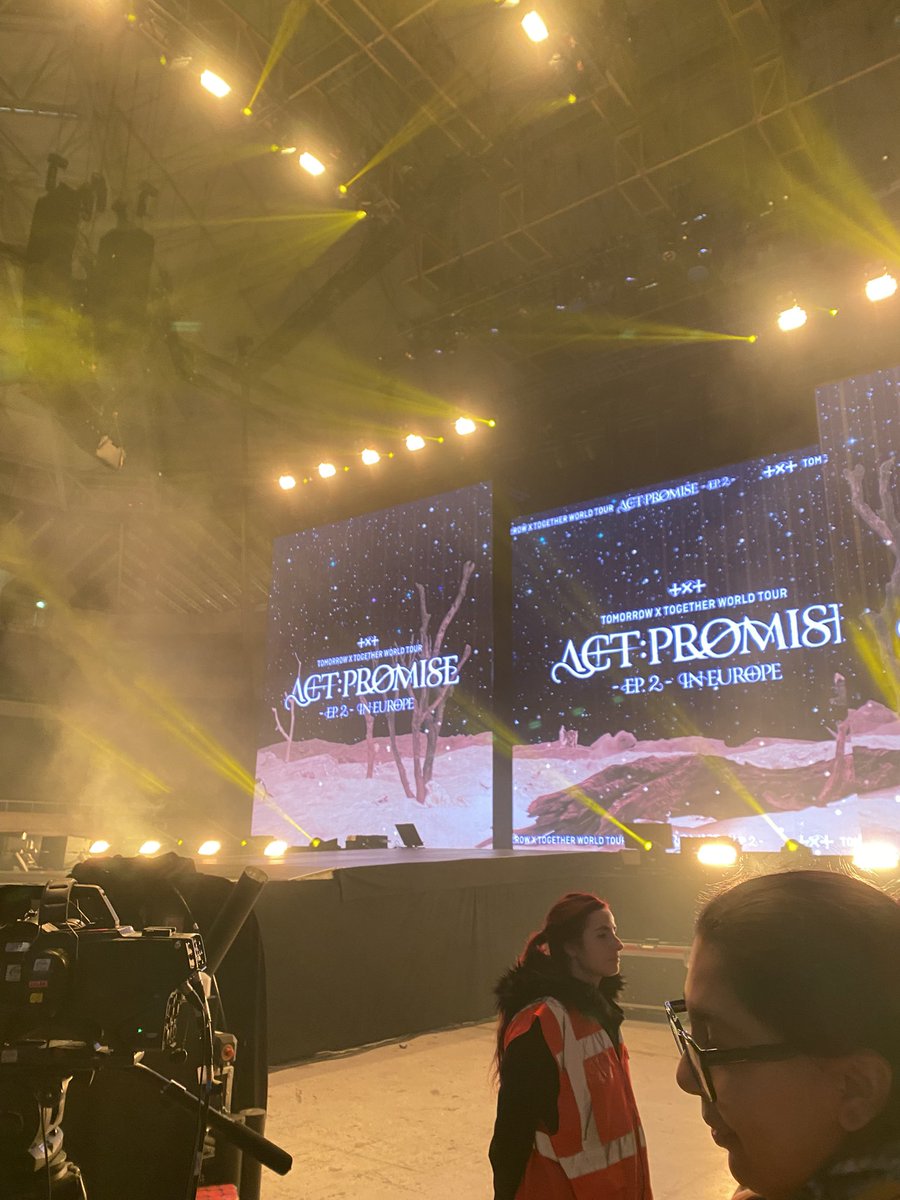 Allahim benim canimi bi 5 saat alma da su konseri izleyeyim