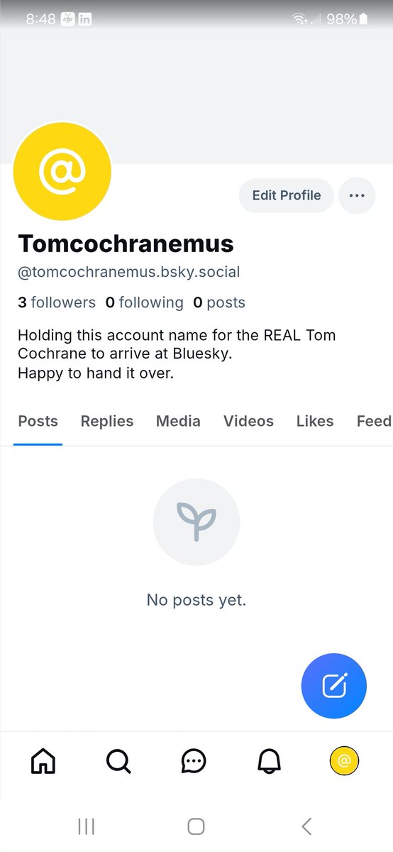BC108TerryFox's tweet photo. @TomCochraneMUS Holding this for you.
Reach out.
Happy for you to have it. https://t.co/oS8h8EriJk