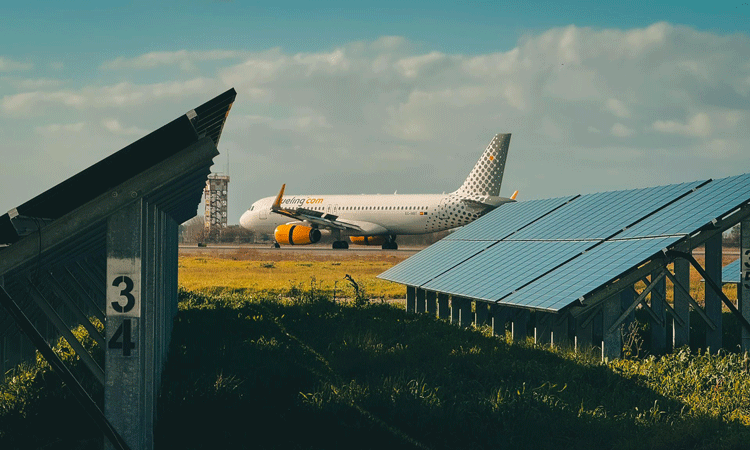 Rome Fiumicino solar farm: a pioneering leap towards net zero &amp; other news in today’s Aviation Express ✈️                                          

Read more 👉shorturl.at/TBxWo