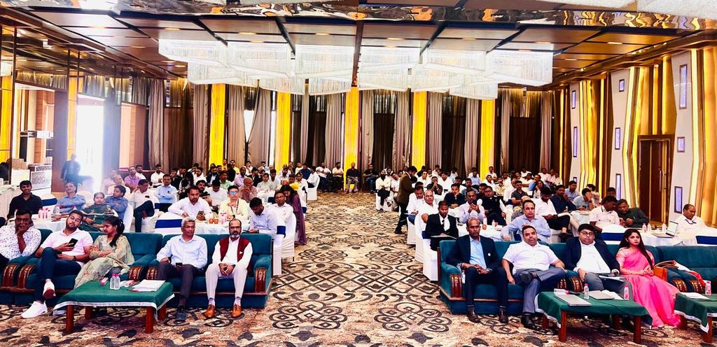 RA Nagpur organized an EPCG Scheme workshop in Raipur, Chhattisgarh, on 20.03.2025. The session covered EPCG benefits, with 400+ exporters from the region availing them recently. Experts from EEPC India, Exim Bank &amp; MSME Ministry also shared insights. #EPCG #Exports