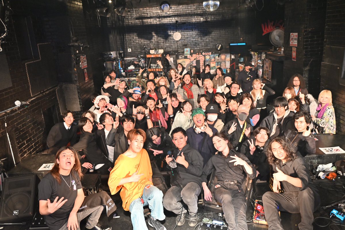 secondofmission's tweet photo. 3/19
EMPIRE FALL

今回初めての主催でめちゃくちゃ緊張したけど、最高に楽しかったです！

出演してくださった方々、みんなかっこよすぎました！
ありがとうございます！

これからもっともっと大きくなってやる🔥

📷: @punicocoo

wildside Tokyo

#セカオブ #ラウド #EMPIREFALL #主催 https://t.co/91MLmcQV0w