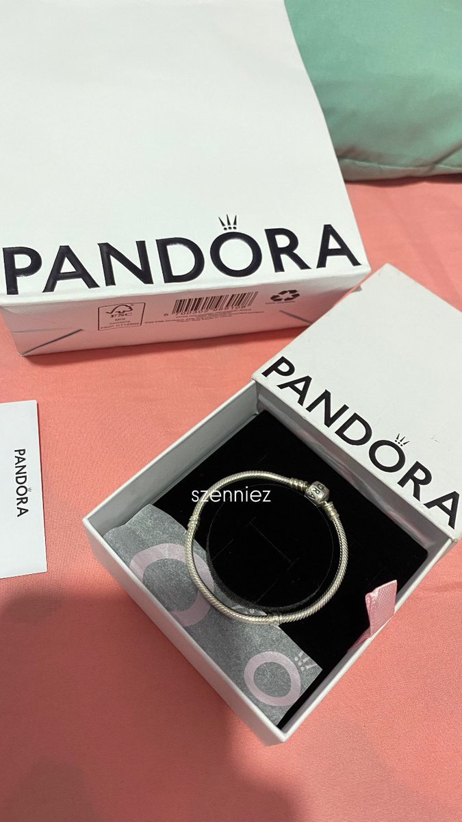 szenniez's tweet photo. WTS pandora bracelet

Pandora Moments Barrel Clasp Snake Chain Bracelet - size 17cm

1jt (nego tipis)

📍Kota Bogor
- baru dipake 3x
- box ✅
- ⁠paperbag✅
- nota ✅
- ori, no minus
- ⁠COD✅

#zonauang https://t.co/mrIZtKomii