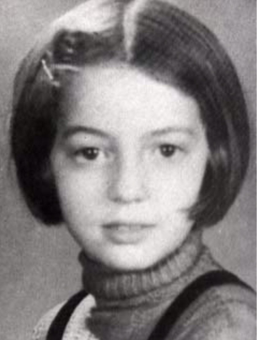 20 March 1933 | A French Jewish girl, Freda Rojzner, was born in Paris. 

She was deported to Auschwitz in February 1944 and murdered in a gas chamber.