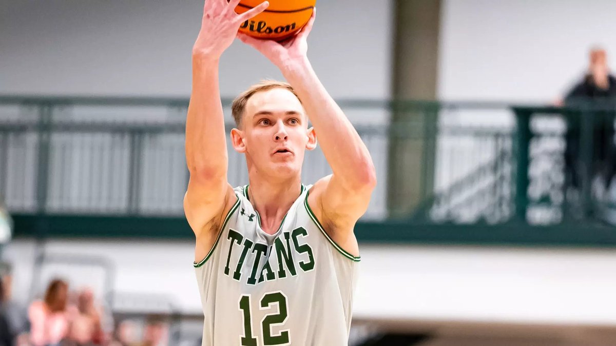6'8 Nick Roper out of Illinois Wesleyan (D3) has entered the transfer portal.

Averaged 15.3 points (34.1% 3PT), 5.6 rebounds &amp; 1.9 assists in 30 games.