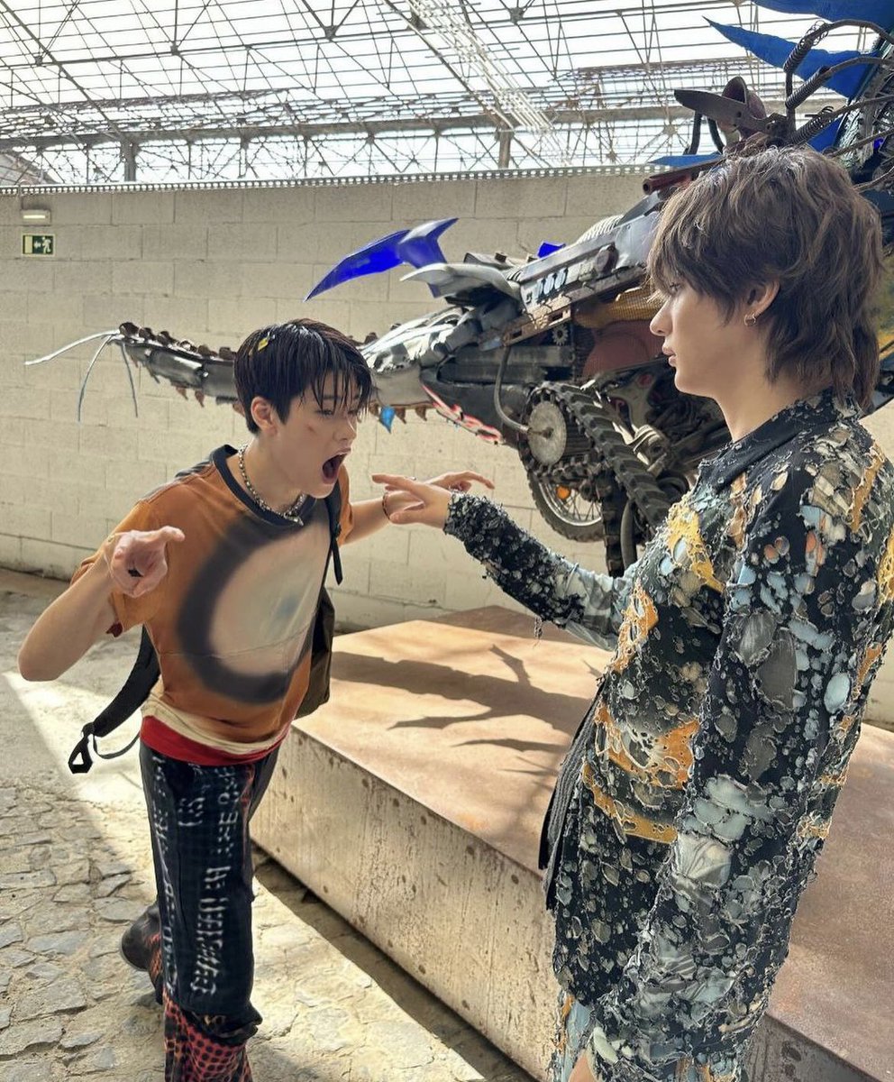 mys2__119's tweet photo. アントンの生誕日なんで
私の大好きな「どっちが年上？」なマンネズ https://t.co/KNxcJSJ6BC