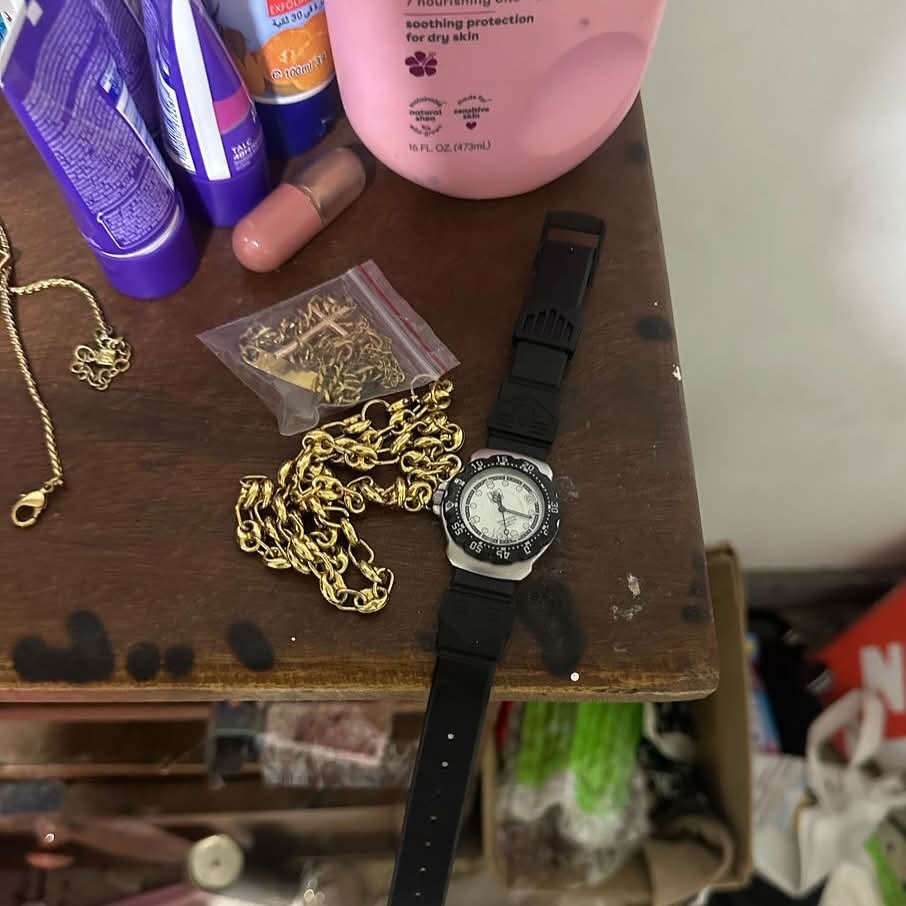 A Elian Fermín (20) lo asesinaron el pasado 01 de marzo, en los alrededores del boulevard Amador Bendayán, Caracas. El joven había negociado por Marketplace el intercambio de una cadena de oro por una moto. Sin embargo, al llegar al sitio acordado, lo esperaban dos hombres...