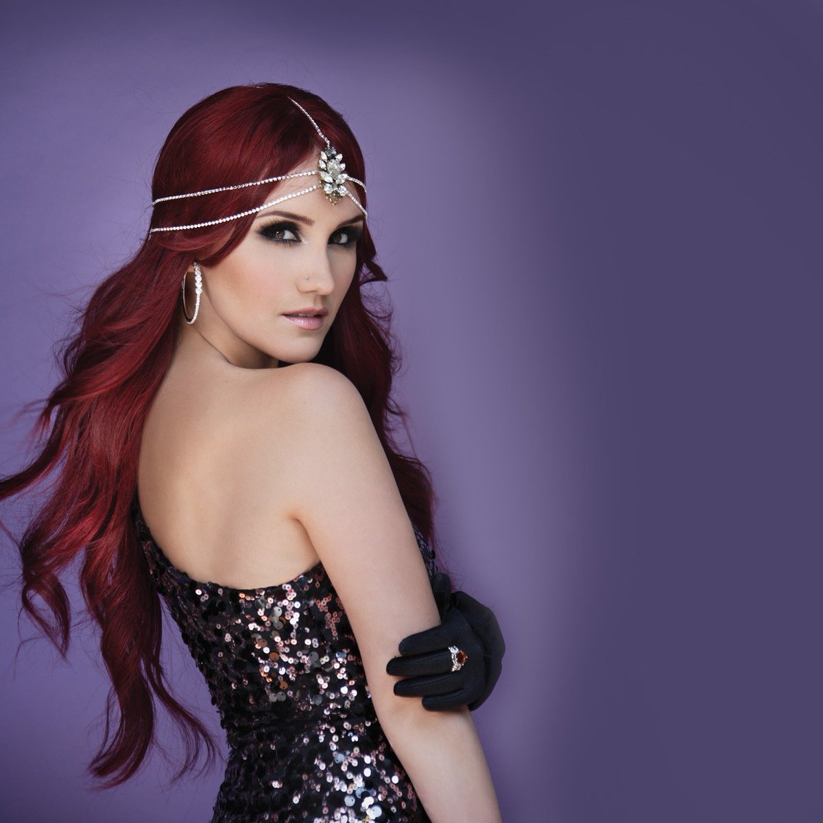 DMForoUnivision's tweet photo. Hoy se cumplen 11 años (🔙 08.04.2014) desde el lanzamiento del segundo disco en solitario “Sin Fronteras” 💿 de @DulceMaria ❤️🎶 https://t.co/scA0gnfCdE