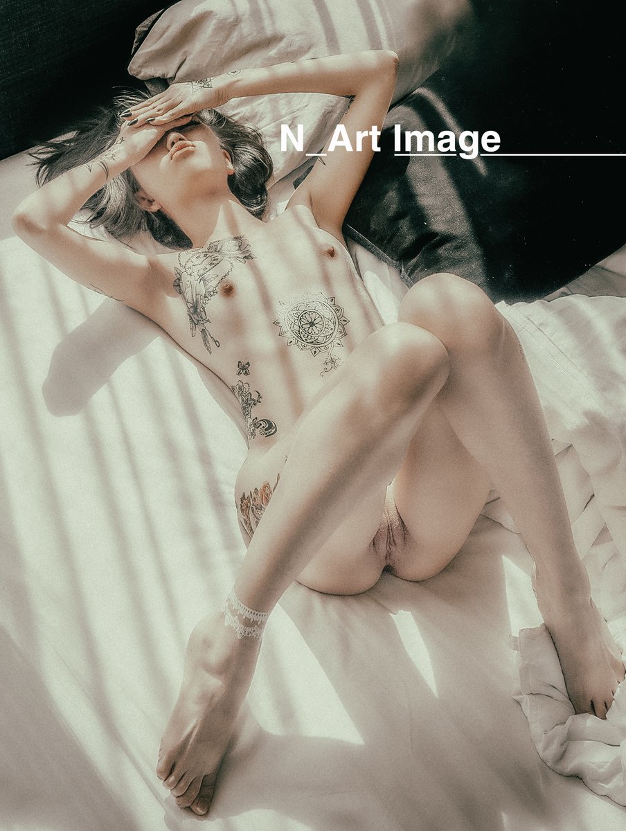 旧照重贴
有兴趣拍摄欢迎留言/私信                          
#性感写真 #私房照 #portraits #nude #boudoir                                                                                                                          

投稿 ：
@wqganenshi_
@tbzt2024
@Fengsiyuan https://t.co/fAma4omXbW