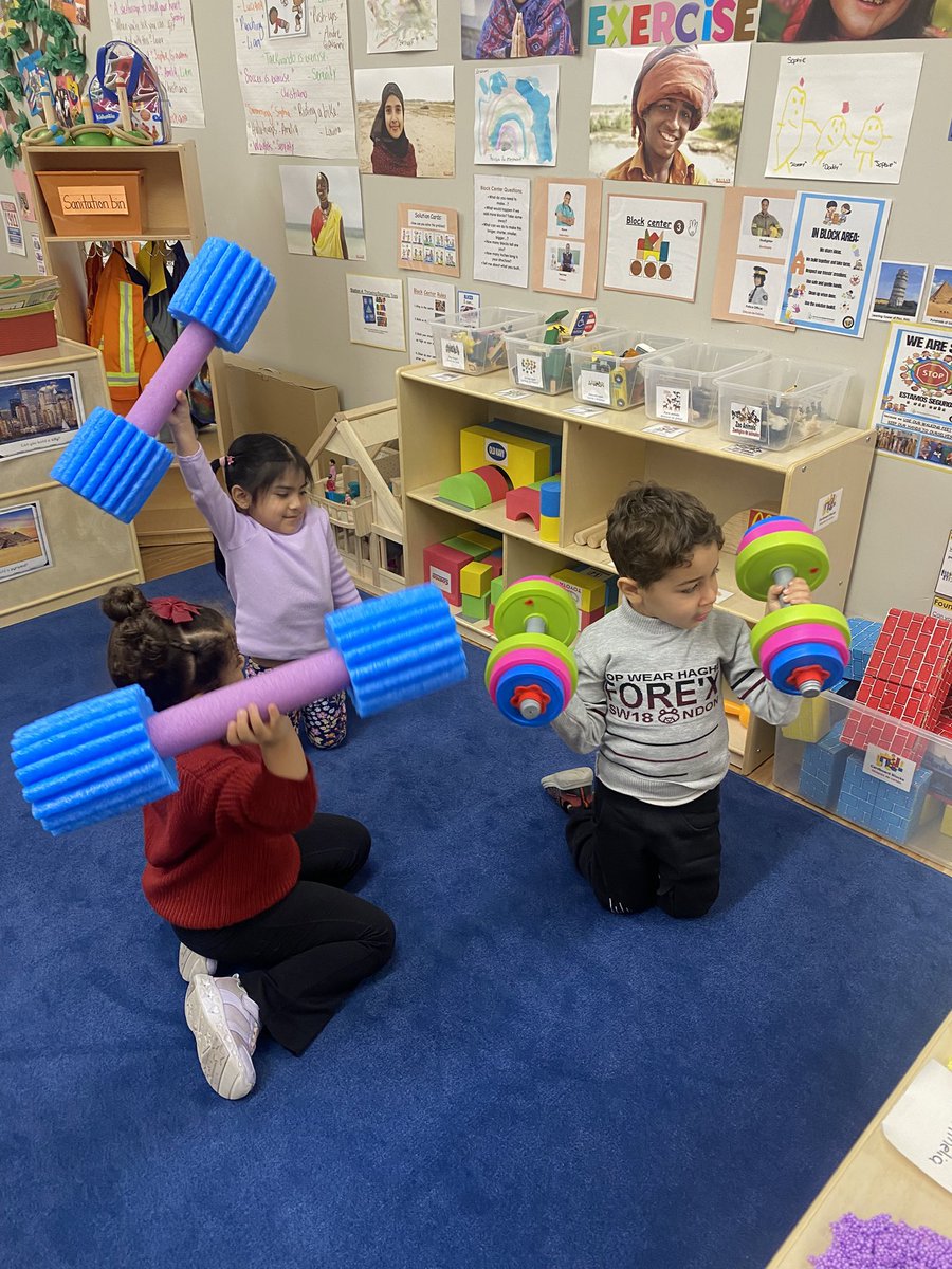 Ms_SandraCA's tweet photo. Exercise Study in action! Students are loving being doctors in the dramatic play and working out in the block center ! We are keeping healthy 💪 . @BPS_Beginners @TheHECC_BPS https://t.co/cPT9ppbSxc