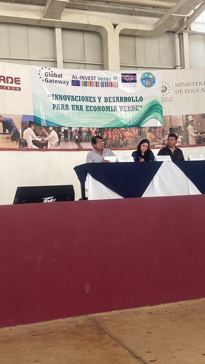 ADELLaUnion's tweet image. Este día estamos llevando a cabo el evento de cierre del proyecto “Innovaciones y Desarrollo para una Economía Verde” como parte del programa @ALINVESTVerde co-financiado por la @UEenElSalvador