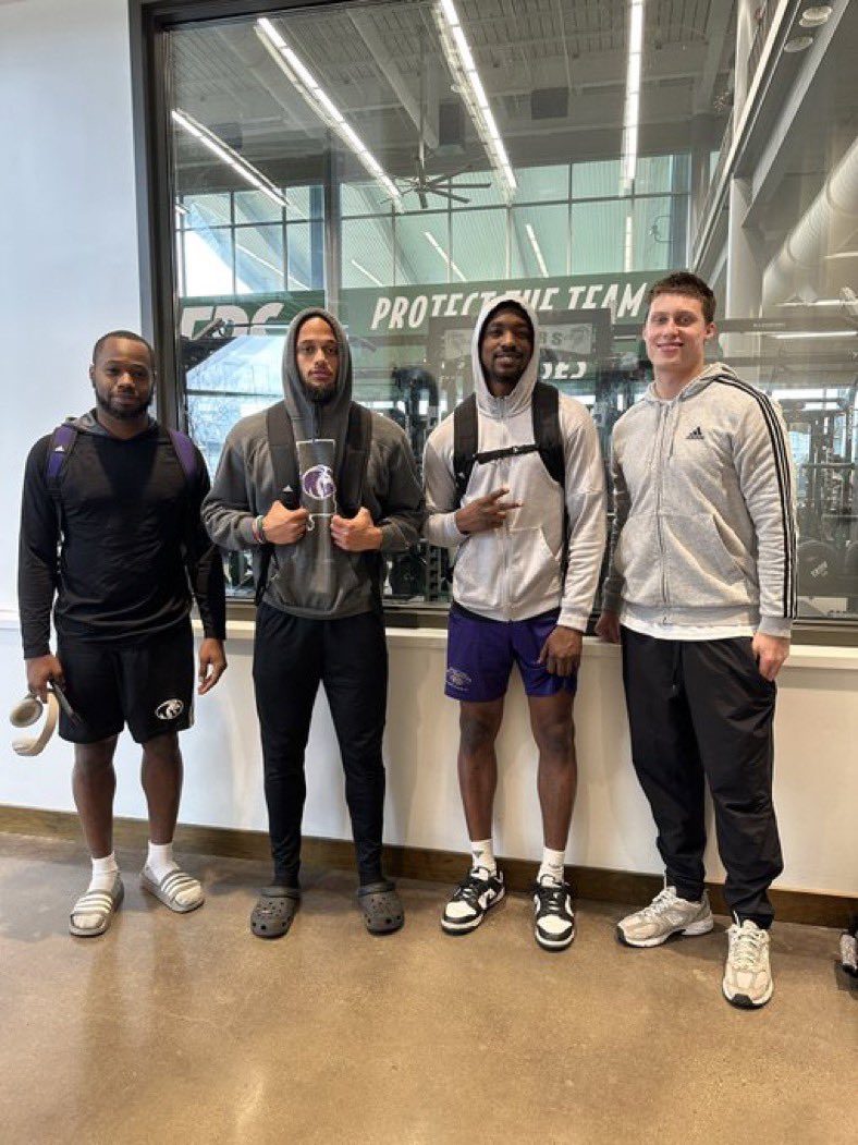 Good luck to our guys today competing in their Pro Day! 

#RoarLions 

<a href="/rushlansdell14/">Rush Lansdell</a> 
<a href="/GregoryReddick9/">9</a> 
<a href="/Kvng_TK2/">Takairee</a> 
<a href="/iamLoganCollier/">Logan Collier</a>