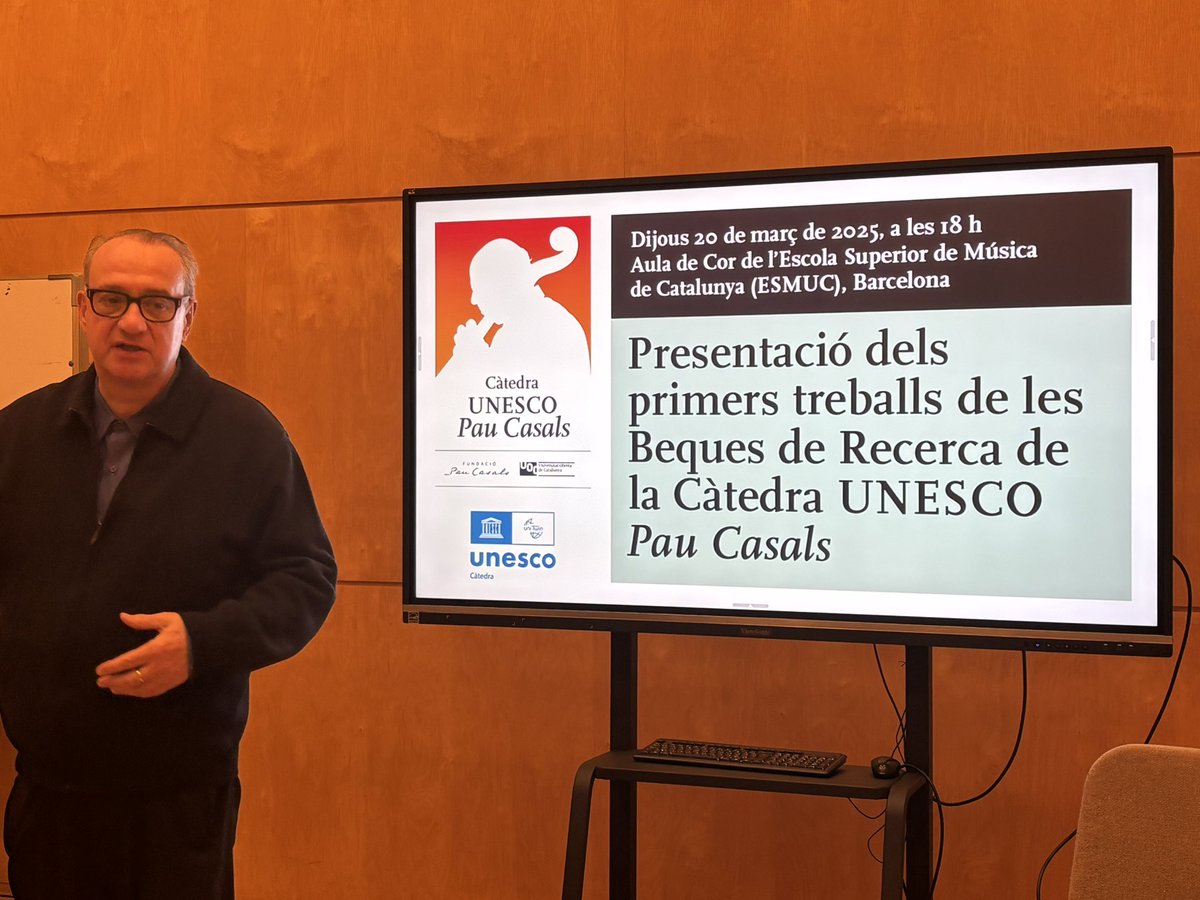 Anna Busquets 🎗 (@abusquetsa) on Twitter photo Un plaer haver pogut escoltar els resultats dels primers treballs de les Beques de Recerca de la Càtedra Unesco Pau Casals <a href="/CatedraCasals/">Càtedra UNESCO Pau Casals</a> a l’<a href="/esmuccat/">ESMUC</a> . Enhorabona per les presentacions! <a href="/UOCartshum/">UOC Arts Humanitats</a> <a href="/museupaucasals/">Museu Pau Casals</a> Un plaer haver pogut escoltar els resultats dels primers treballs de les Beques de Recerca de la Càtedra Unesco Pau Casals <a href="/CatedraCasals/">Càtedra UNESCO Pau Casals</a> a l’<a href="/esmuccat/">ESMUC</a> . Enhorabona per les presentacions! <a href="/UOCartshum/">UOC Arts Humanitats</a> <a href="/museupaucasals/">Museu Pau Casals</a>