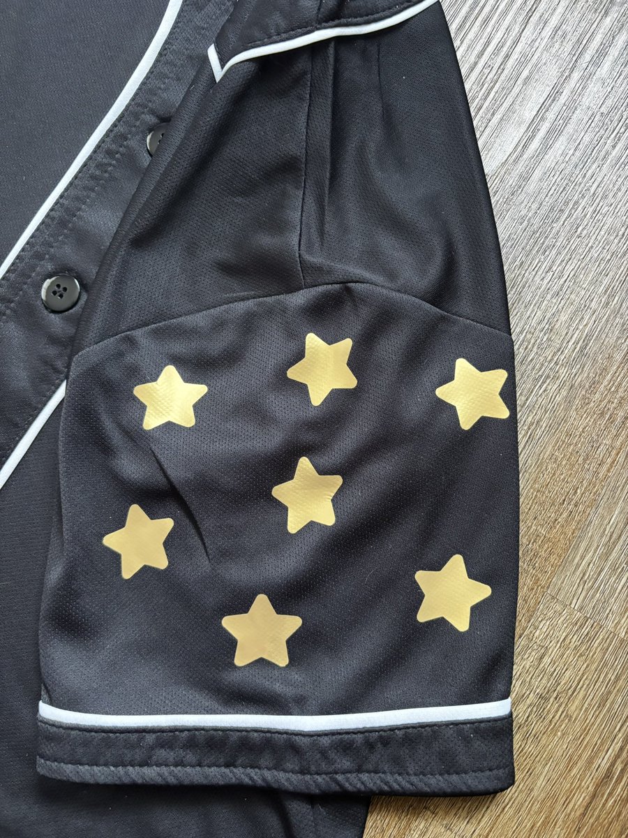 1/1 Griz jersey ✨🫶🏼 

had to sprinkle in some stars , with the luck of 777 ... if you get what i mean ⭐️

size small, $75 shipped 🩵