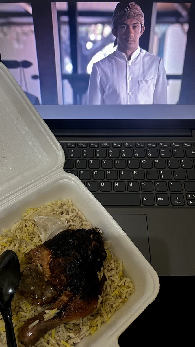 FISIPAL'S🙌🏻, ada gak sih yang sahur sambil streaming film kayak MINCIP gini? 🤭 Udah mau imsak tapi malah keasyikan nonton 🍽️🎬