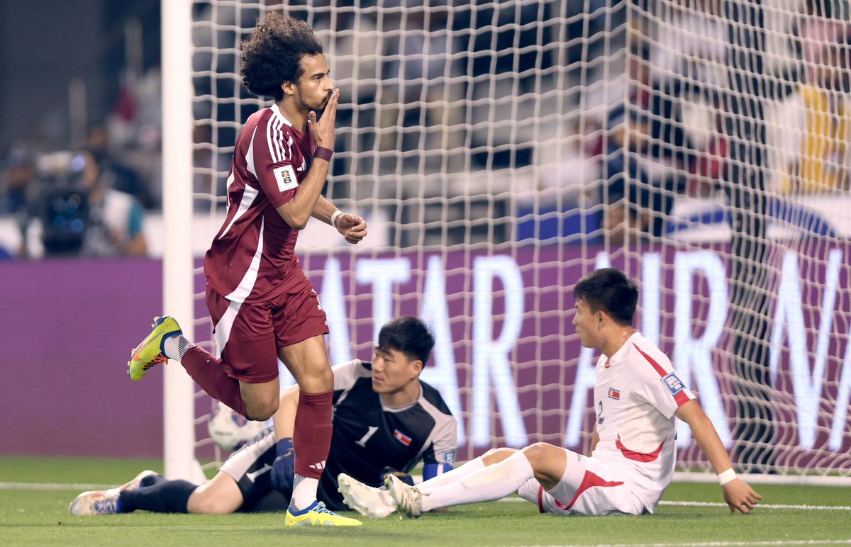 ChollimasFR's tweet photo. La Corée du Nord 🇰🇵 s'incline lourdement contre le Qatar 🇶🇦 en éliminatoires pour la coupe du monde. (5-1)

Cette déroute met fin à une série de 6 matchs sans défaite pour les Chollimas. https://t.co/FyqFERaJ9M
