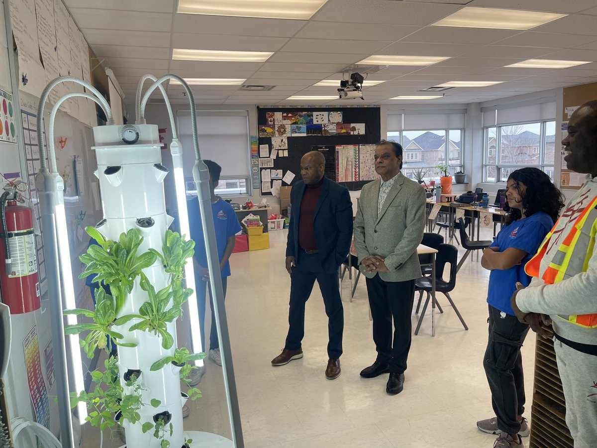 Mala Takhar (@mtakhar22) on Twitter photo Welcome Trustee Johal and SOE White to SIB! We were honoured to showcase our STAC program and Innovation Hub today! <a href="/SIBpeel/">Sir Isaac Brock P.S.</a> <a href="/SIB_Library/">SIB LLC</a> <a href="/PeelSchools/">Peel District School Board</a> <a href="/KervinWhite/">Kervin White</a> <a href="/MrTahir10/">Mr. Tahir</a> Welcome Trustee Johal and SOE White to SIB! We were honoured to showcase our STAC program and Innovation Hub today! <a href="/SIBpeel/">Sir Isaac Brock P.S.</a> <a href="/SIB_Library/">SIB LLC</a> <a href="/PeelSchools/">Peel District School Board</a> <a href="/KervinWhite/">Kervin White</a> <a href="/MrTahir10/">Mr. Tahir</a>