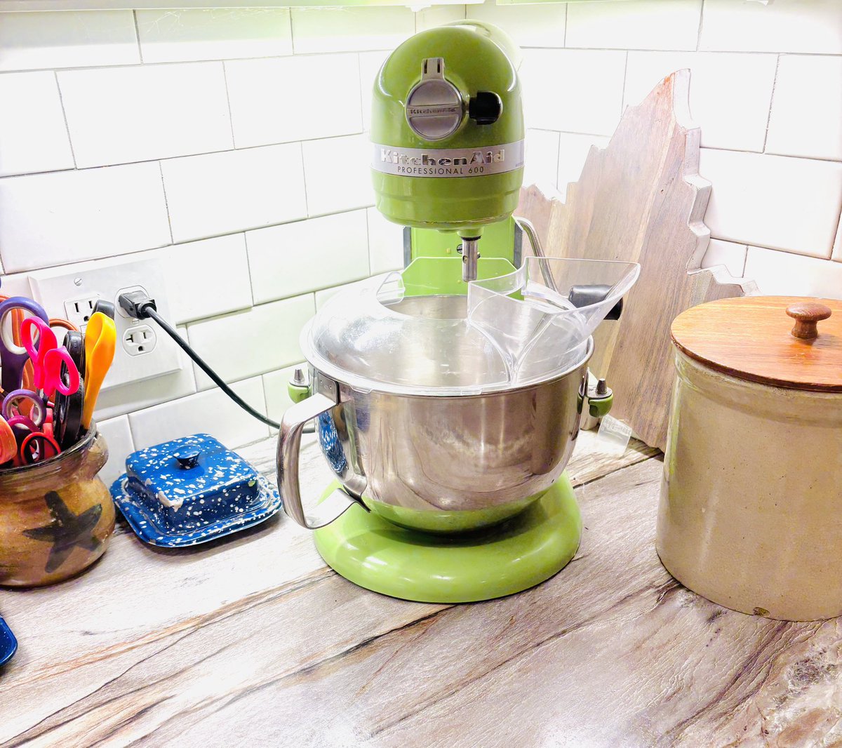 KKMmamaof8's tweet image. My #KitchenAid what is your favorite?
I love my Green Apple 🍏 one.