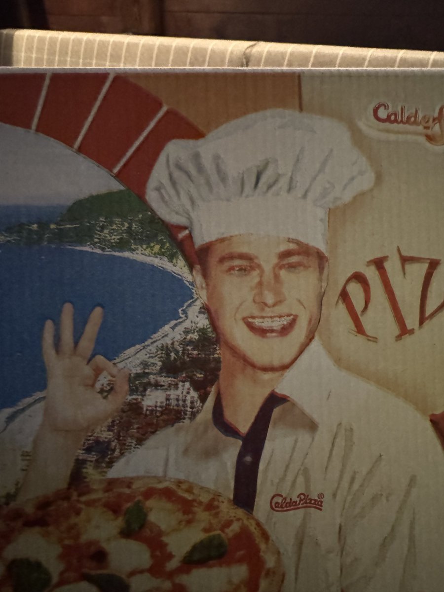 0418rob's tweet image. ⁦@jimmycarr⁩ didn’t realise you did a pizza brand in Cervinia Italy. Tax evasion plan