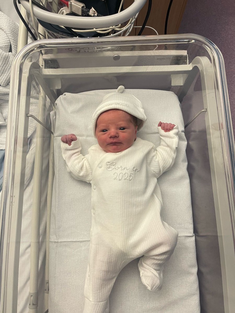 jack91edwards's tweet image. Welcome to the world my boy ❤️
Nate Edwards 👌🏼