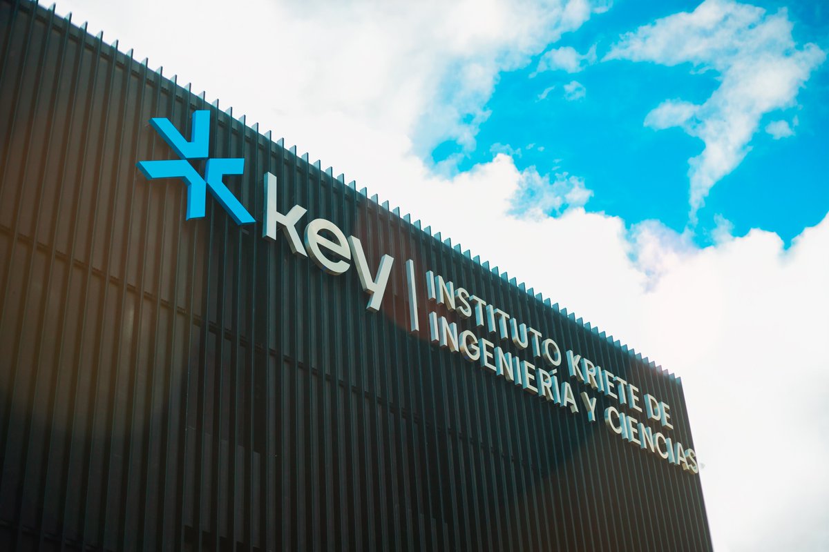 🚀 Un esfuerzo en equipo que hizo historia.

Ayer celebramos la inauguración de Key Institute, un momento que representa el trabajo, la dedicación y la visión de un equipo comprometido con transformar la educación en ingeniería en El Salvador. ⚙️🎓

Bajo el liderazgo de nuestro