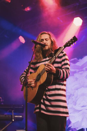 jornalhojeemdia's tweet photo. Vitor Kley faz única apresentação em BH em setembro; ingressos já estão à venda
https://t.co/RhRmSbbkhC
📷 Divulgação/Vianello Assessoria
#entretenimento #bh #show #vitorkley #ingressos
#beflyminascentro #jornalhojeemdia https://t.co/nqWFSRpZNg