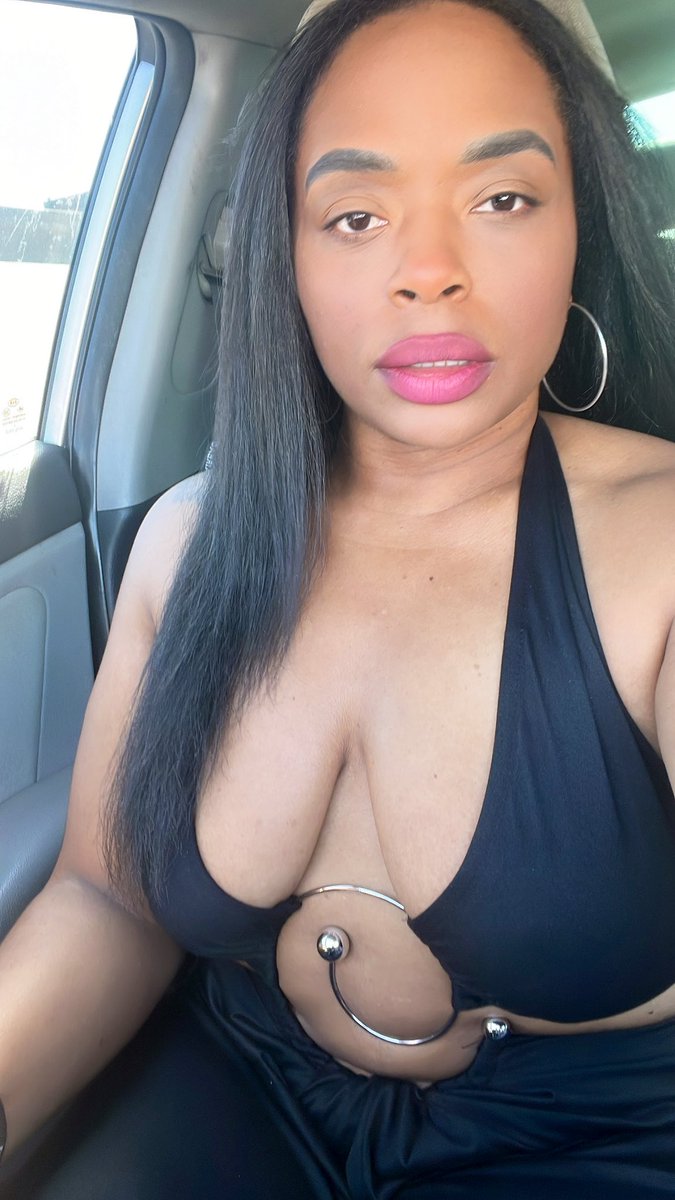 Bossupslim's tweet photo. Fine shi. 😘 https://t.co/bMsR9UPJhw