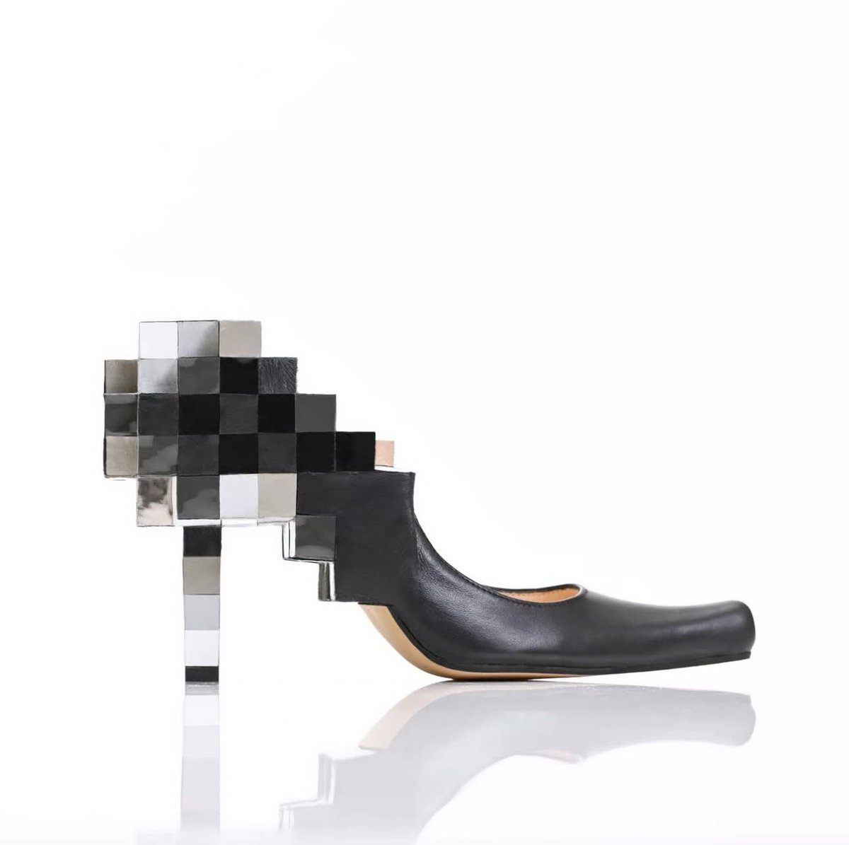 pixel heels by kobilevidesign