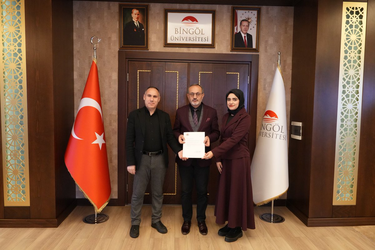 Rektörümüz Prof.Dr. Erdal Çelik, Can Sağlığı Kulübü Akademik Danışmanı Dr. Öğr. Üyesi Mahsum Avcı, kulüp başkanı Hatice Eren ve kulüp üyelerini makamında kabul etti.