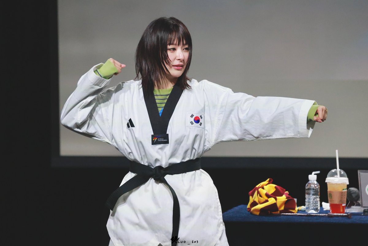 luo_603's tweet photo. 250320 WM 팬싸 #슬기 #Seulgi
#슬기_babynotbaby https://t.co/3HEVDWRMDj