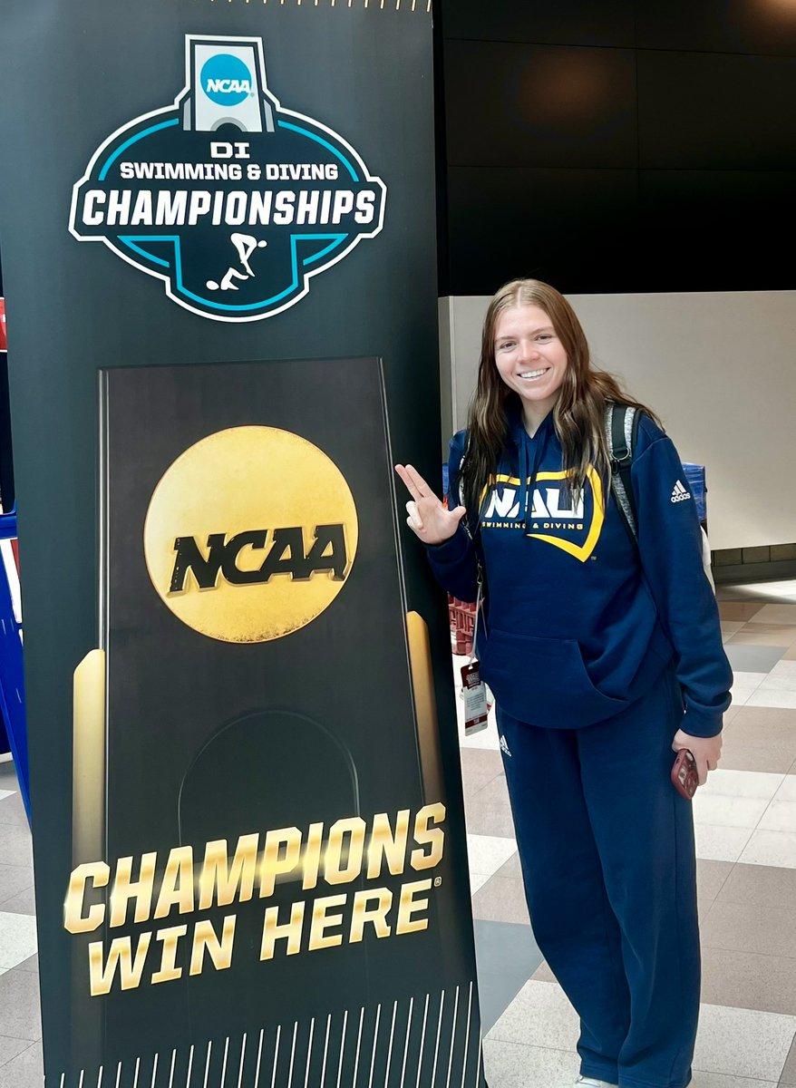 NAUSwimDive's tweet photo. Ready to go 😤

#RaiseTheFlag | #WACsd https://t.co/RQoxXoxQug