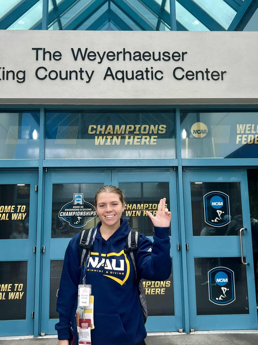NAUSwimDive's tweet photo. Ready to go 😤

#RaiseTheFlag | #WACsd https://t.co/RQoxXoxQug