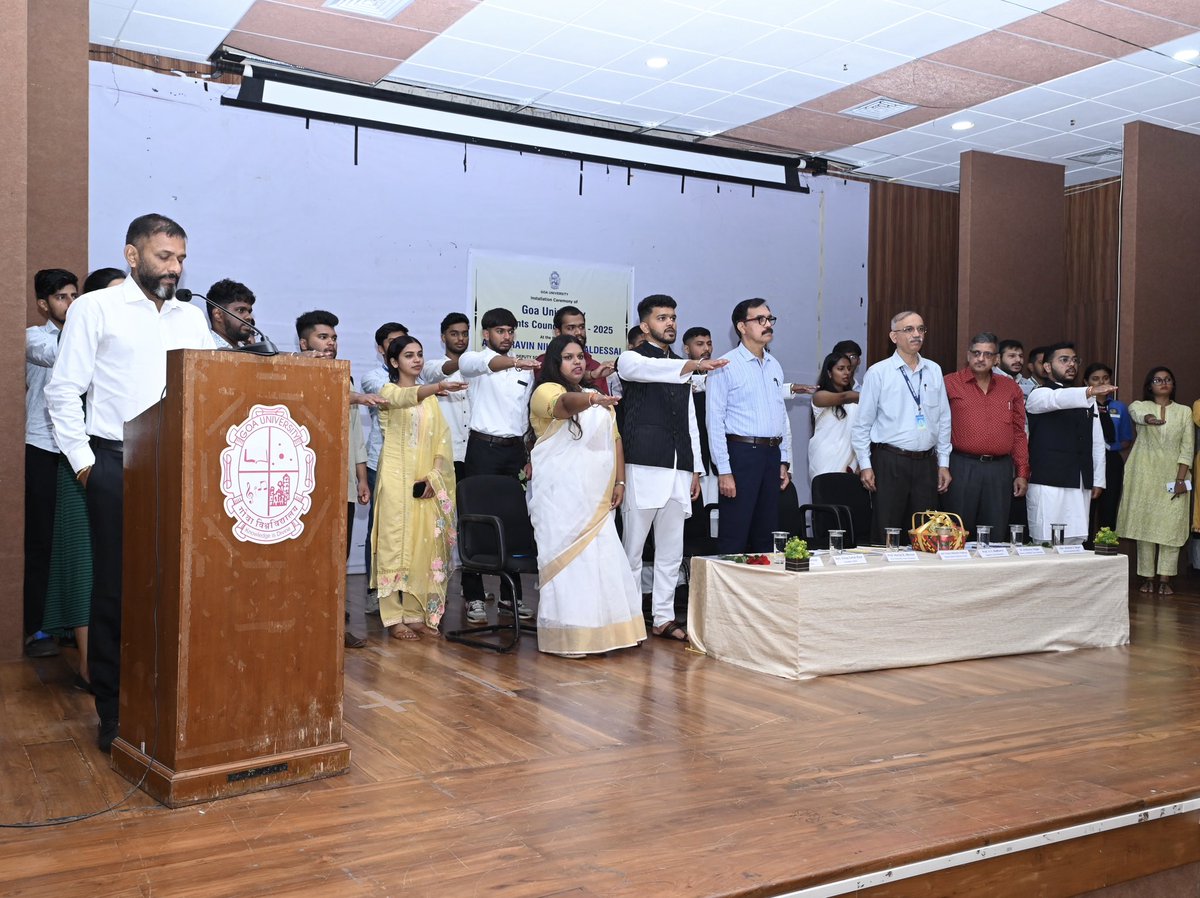 vinaysraut's tweet photo. The Goa University Students Council Installation Ceremony 2024-25 was held on 10th Jan 2025 at SCS Auditorium, Goa University. Deputy Solicitor General of India, Adv. Pravin Faldessai, graced the event &amp; shared insights on leadership. https://t.co/MAVccAiPF2